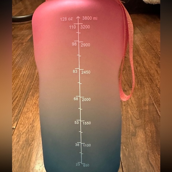 One Gallon Motivational Water Bottles - NEW - Picture 3 of 8